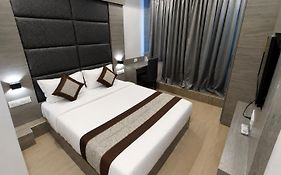 Hotel Beverly Palace Santacruz - Near Bkc - Near Mumbai Airport T1 - Unmarried Couples Not Allowed